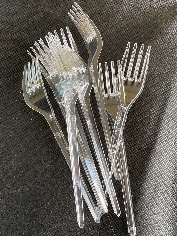 Plastic fork